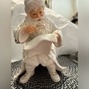 O'well Porcelain White with Gold Trim Santa